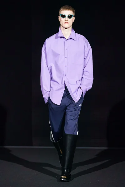 Look 76